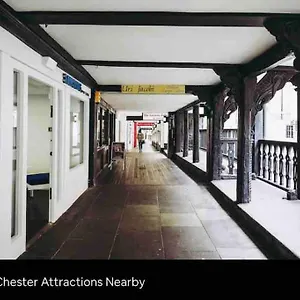 2 Bedroom Chester